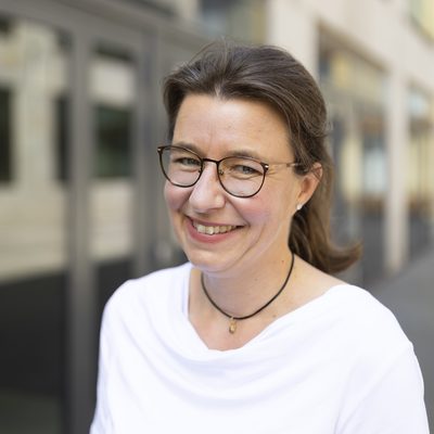 Dr. Ulrike Hanke